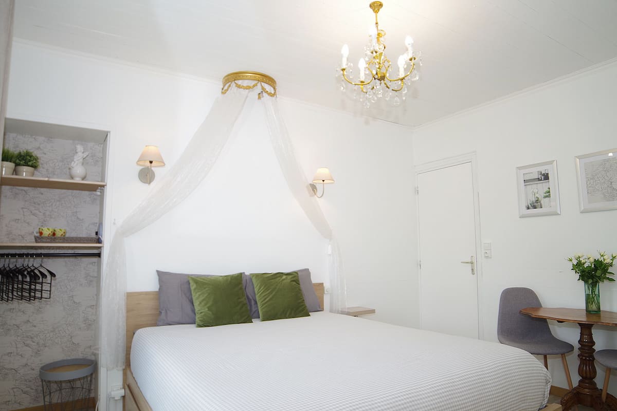 Double Room, Ensuite, Garden View (Le Printemps) | 1 bedroom