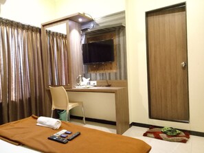 Deluxe-værelse med dobbeltseng eller 2 enkeltsenge | Pengeskab på værelset, gratis Wi-Fi, sengetøj