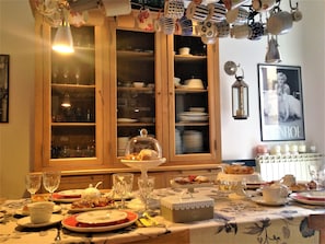 Free daily local cuisine breakfast  - A Casa di Amelie (Palermo)