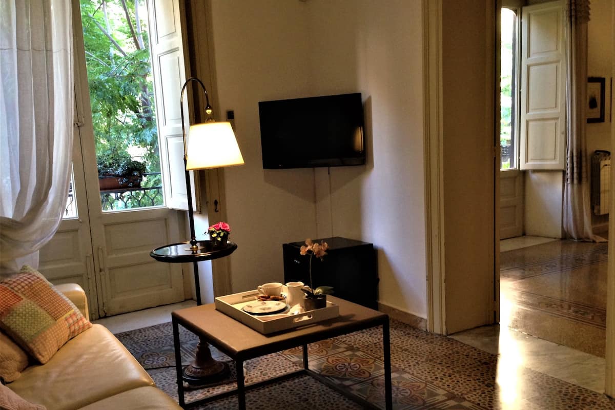Family Room, Balcony