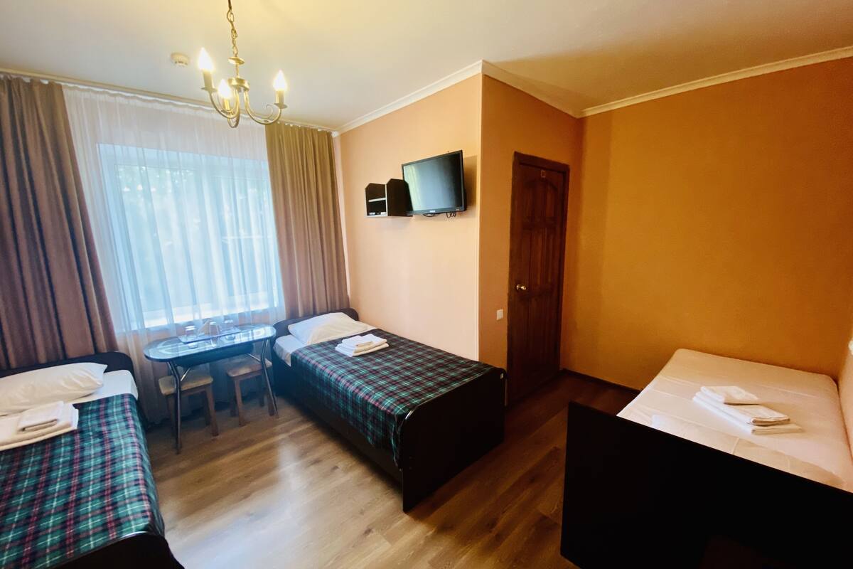 1 bedroom, in-room safe, iron/ironing board, free WiFi