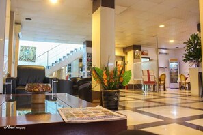 Lobby - New Rivoli Hotel Benin (Cotonou)