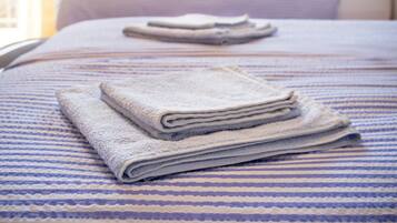 2 Schlafzimmer, Bügeleisen/Bügelbrett, kostenloses WLAN, Bettwäsche