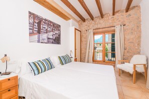 3 quartos, ferros/tábuas de passar roupa, Wi-Fi de cortesia