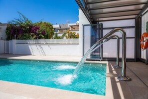 Beheizter Pool