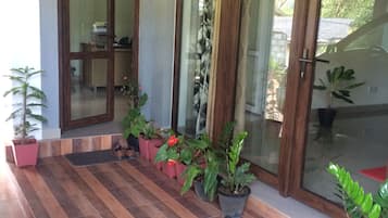 Pintu masuk interior