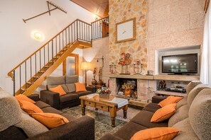 TV, fireplace, DVD player, ping pong - Rural idyll with pool - Villa Ca na Rossa (Campanet)