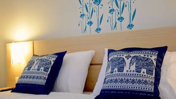 Standard Double Room, 1 Double or 2 Twin Beds | Desk, blackout drapes, iron/ironing board, free WiFi
