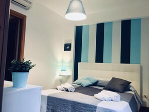 1 bedroom, individually decorated, individually furnished, desk - Giupy Home (Catania)