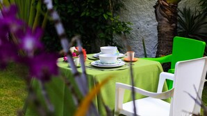 Outdoor dining - Villa Rosa Dominicus (San Rafael del Yuma)