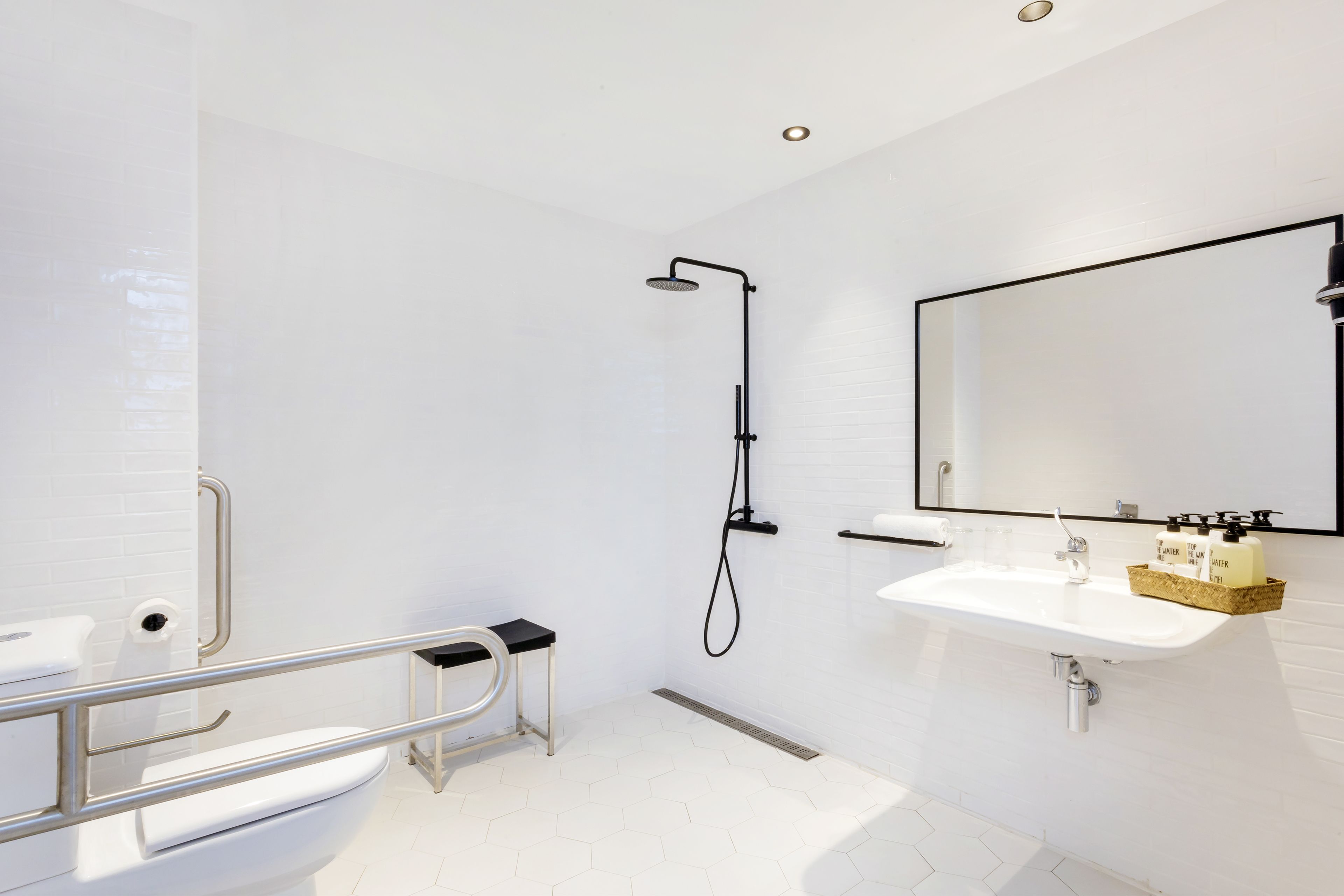 standard room, balcony | bathroom | shower, free toiletries, hair dryer, slippers