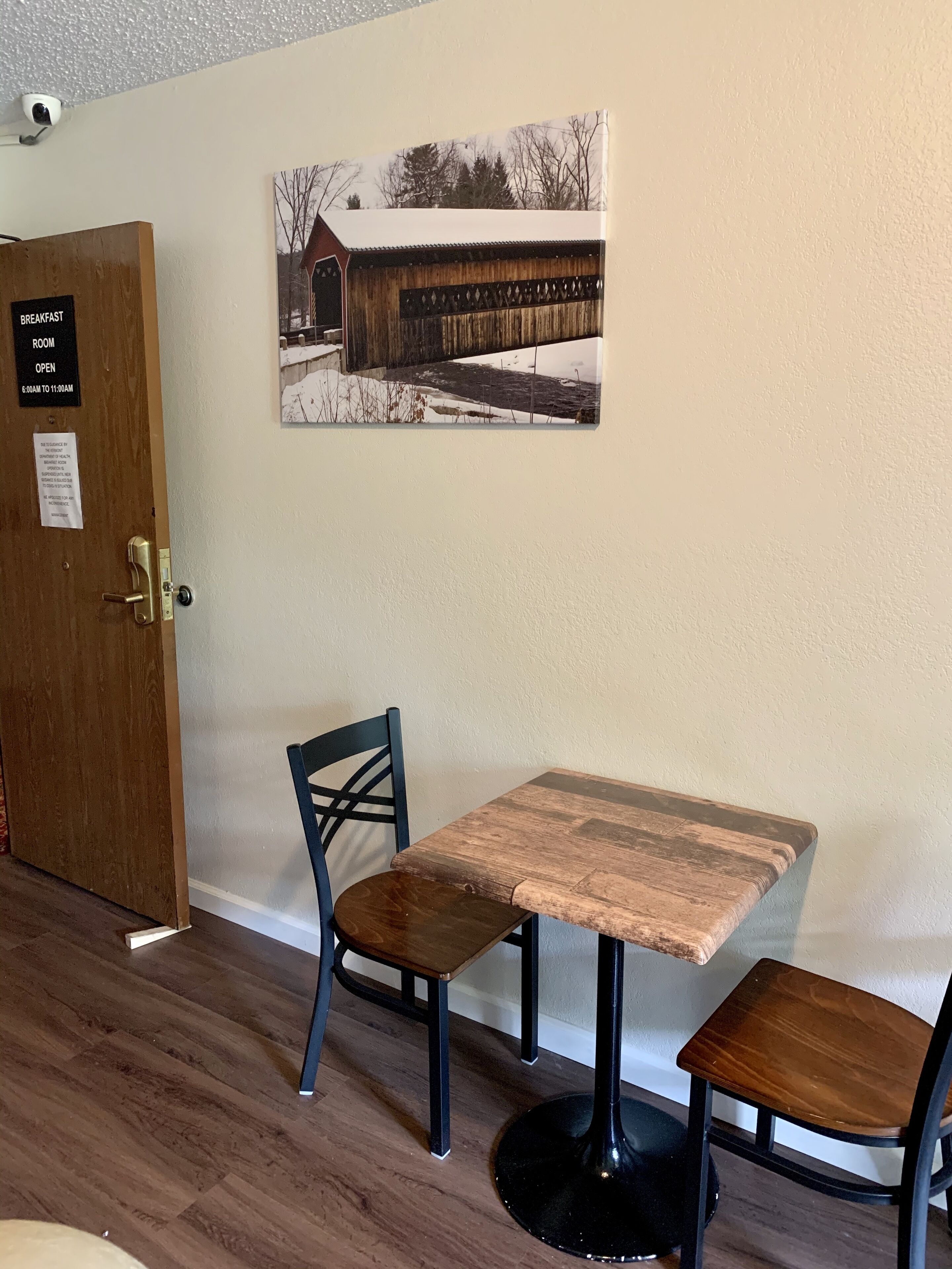 free daily self-service breakfast