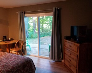 Terrace/patio - Captain's Cove (Waterport)