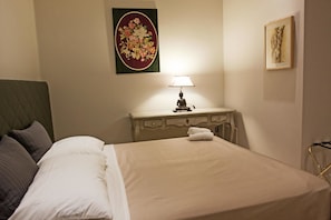 Luxury Apartment | Blackout drapes, free WiFi, bed sheets - Palazzo 900 (Brindisi)