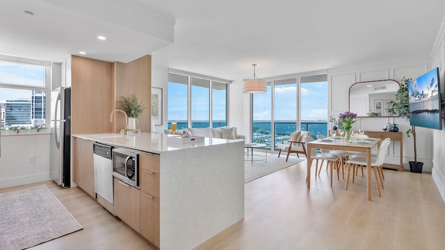 Miami Vacation Rentals - Coconut Grove