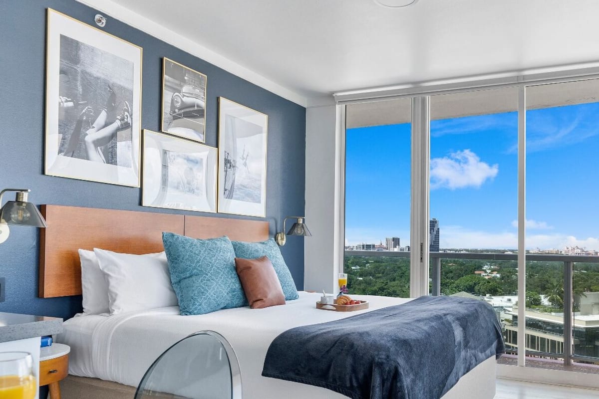 Deluxe Studio Suite, Kitchenette, City View1410.02 | 1 bedroom, Egyptian cotton sheets, premium bedding, down comforters