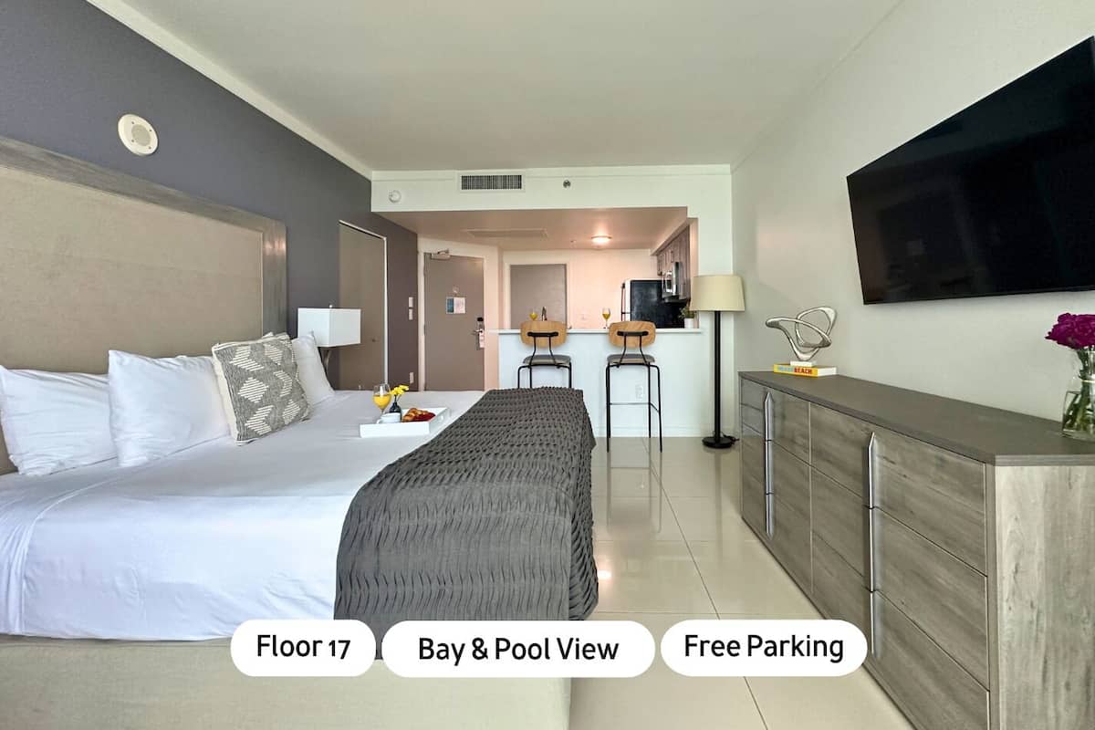 Deluxe Studio Suite, Kitchenette, Ocean View1706.02 | 1 bedroom, Egyptian cotton sheets, premium bedding, down comforters