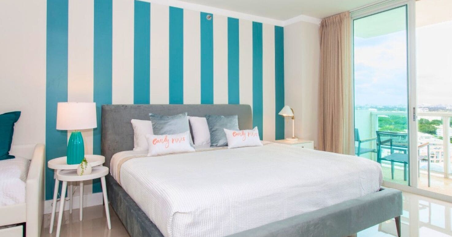 Egyptian cotton sheets, premium bedding, down comforters, minibar