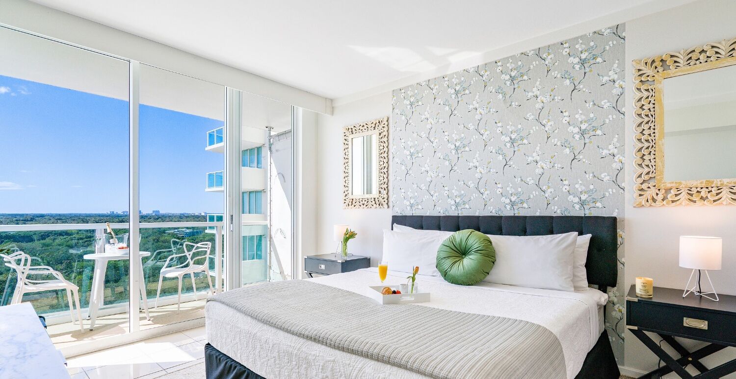 Deluxe Double Room, 1 King Bed,Balcony, Ocean View1504.01 | Egyptian cotton sheets, premium bedding, down comforters, minibar