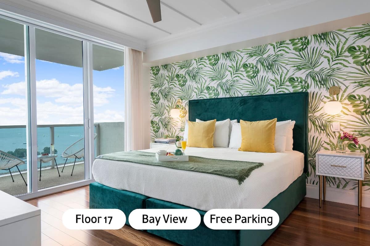 Deluxe Apartment, 1 King Bed with Sofa bed, Balcony, Ocean View1701.02 | 1 bedroom, Egyptian cotton sheets, premium bedding, down comforters