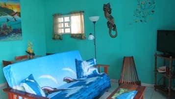 House, Multiple Beds, Non Smoking | Living area | Flat-screen TV