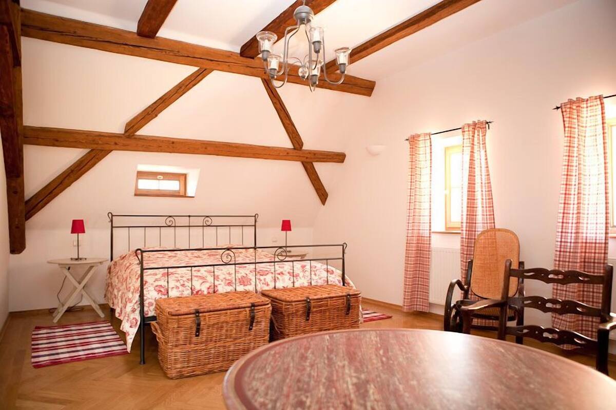 Standard Double Room | Hypo-allergenic bedding, individually decorated, individually furnished