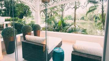 Suíte do Lago | 1 quarto, frigobar, cofres nos quartos, Wi-Fi de cortesia