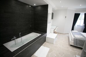 Bañera de hidromasaje