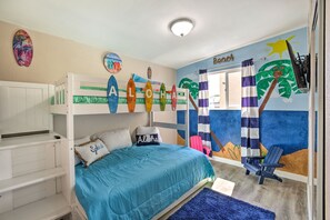 3 Schlafzimmer, Bügeleisen/Bügelbrett, Internetzugang, Bettwäsche