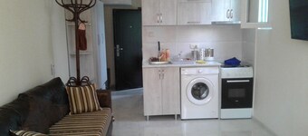 otel  Maksim ulica inasaridze 1a