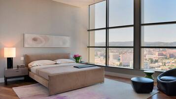 2 bedrooms, in-room safe, iron/ironing board, WiFi