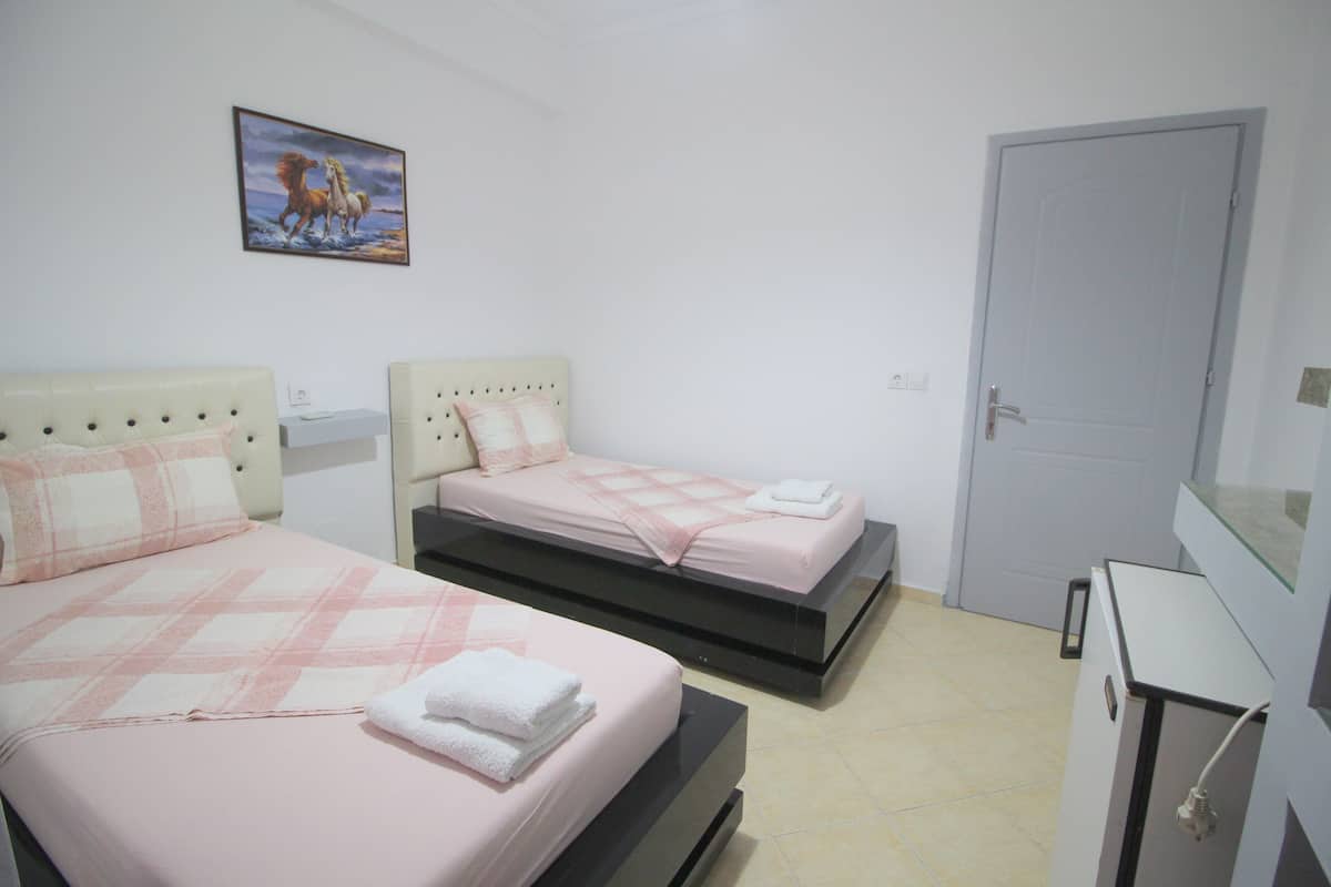 Departamento estándar | 1 habitación, escritorio, tabla de planchar con plancha y wifi gratis