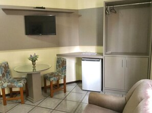 Semi Luxo | Living room