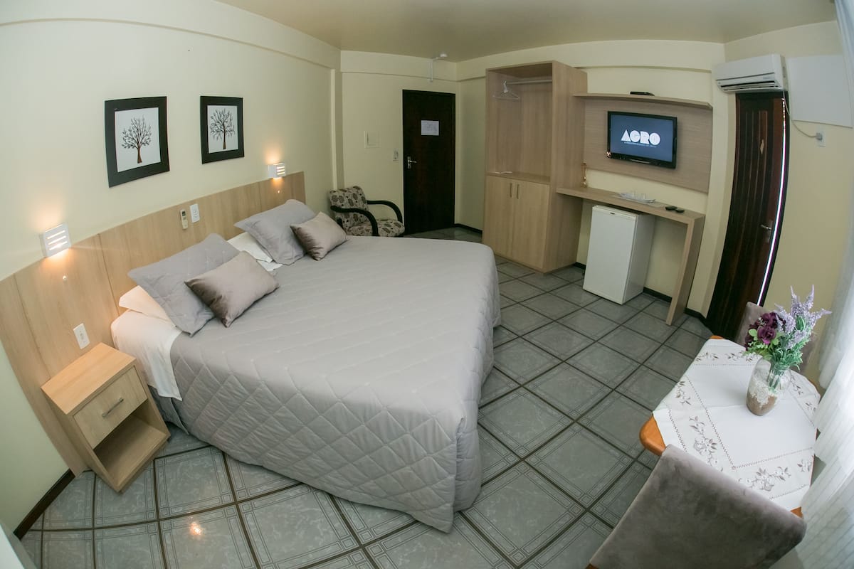1 bedroom, minibar, desk, iron/ironing board