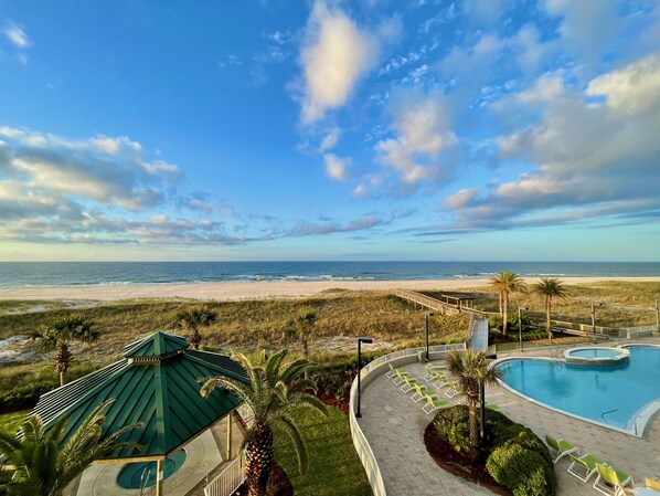 Innenpool, beheizter Pool