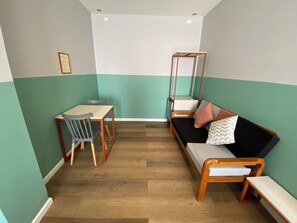 Business Room | Living area - Hotel G (Santa Cruz)