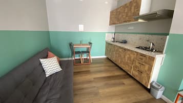 Habitación Confort | Ropa de cama de alta calidad, edredón, minibar y cortinas blackout