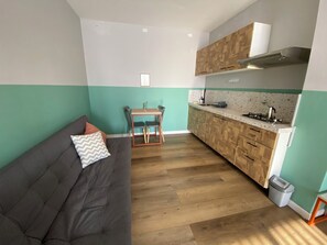 Comfort-Zimmer | Hochwertige Bettwaren, Daunenbettdecken, Minibar, Verdunkelungsvorhänge