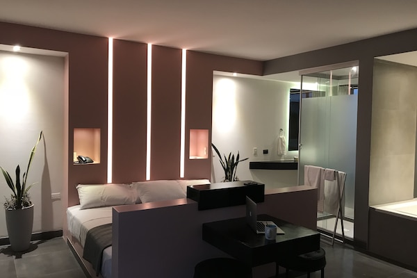 Double Room, 1 Queen Bed | Premium bedding, down comforters, minibar, blackout drapes