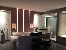 Double Room, 1 Queen Bed | Premium bedding, down comforters, minibar, blackout drapes