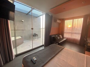ห้องคอมฟอร์ท | ลานระเบียง/นอกชาน