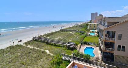Oceanfront in Heart of N Myrtle Beach with Pool