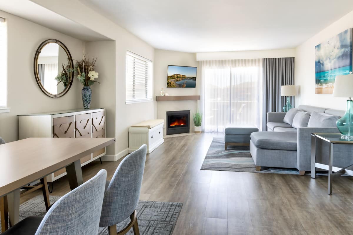 Premier villa, meerdere bedden (Two Bedroom Villa-Partial Ocean View) | Hypoallergeen beddengoed, een kluis op de kamer, individueel gedecoreerd