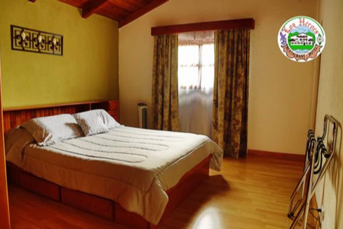 Wifi gratis y ropa de cama