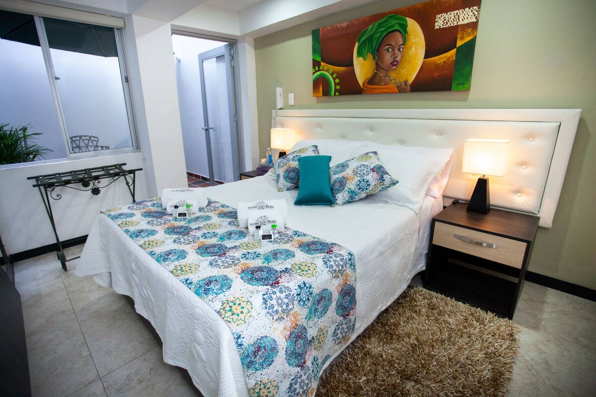 Suite Junior | Minibar, bureau, chambres insonorisées, fer et planche à repasser
