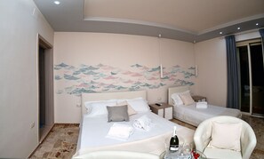 Luxe driepersoonskamer | Lakens van Egyptisch katoen, luxe beddengoed