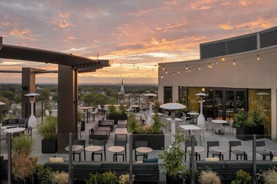 The MC, Autograph Collection