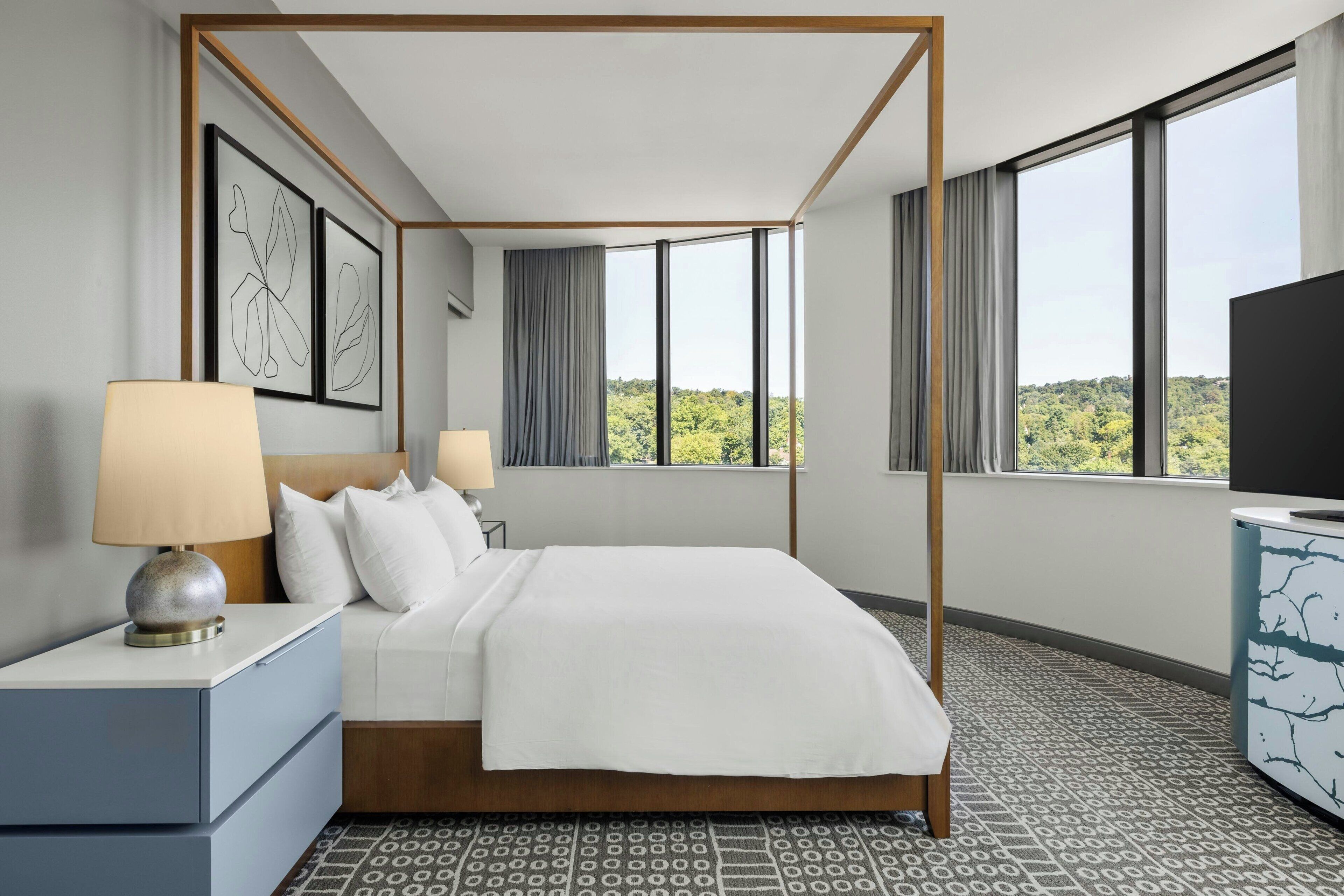 frette italian sheets, premium bedding, pillow-top beds, minibar