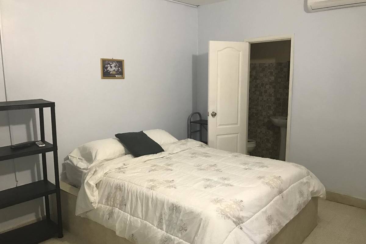 Economy Room, 1 Queen Bed, Non Smoking | Free WiFi, bed sheets