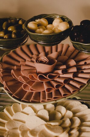 Free daily local cuisine breakfast - La Patarashca Hotel (Tarapoto)